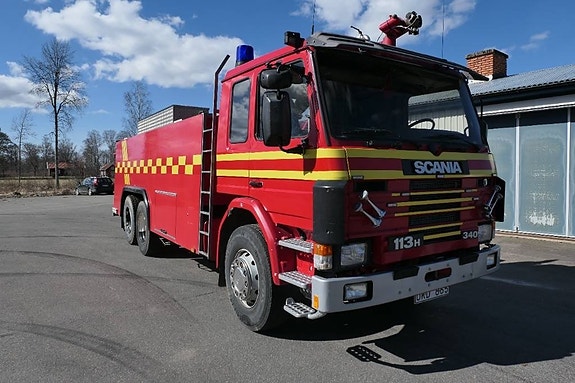 Scania P113hl6x2 43 2 of 8