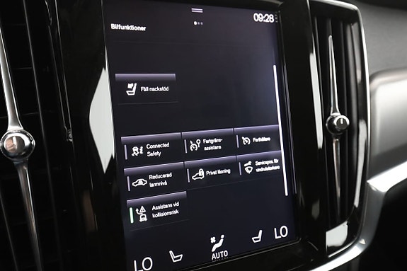 Volvo V90 22 of 30