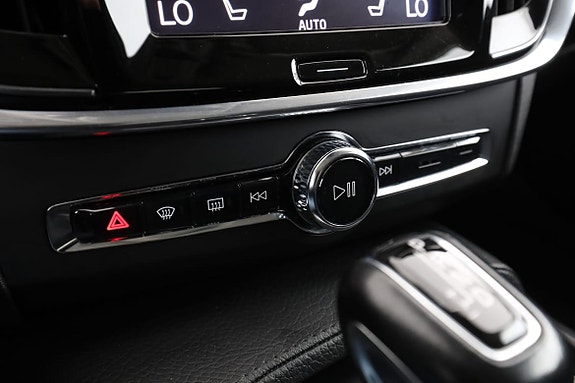 Volvo V90 26 of 30