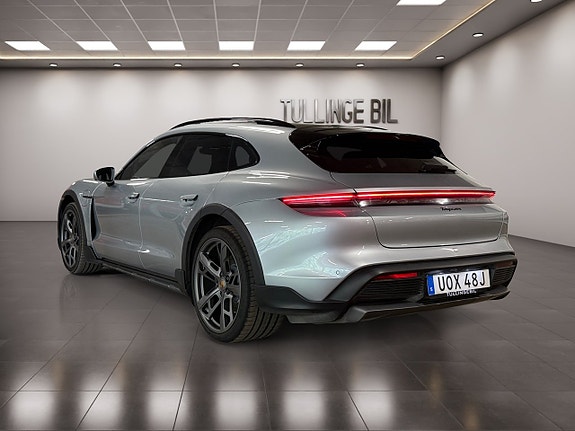 Porsche Taycan 3 of 30