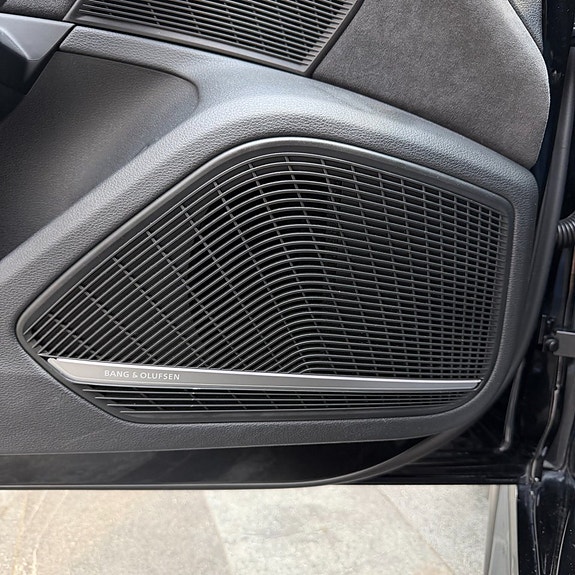 Audi RS4 13 of 13