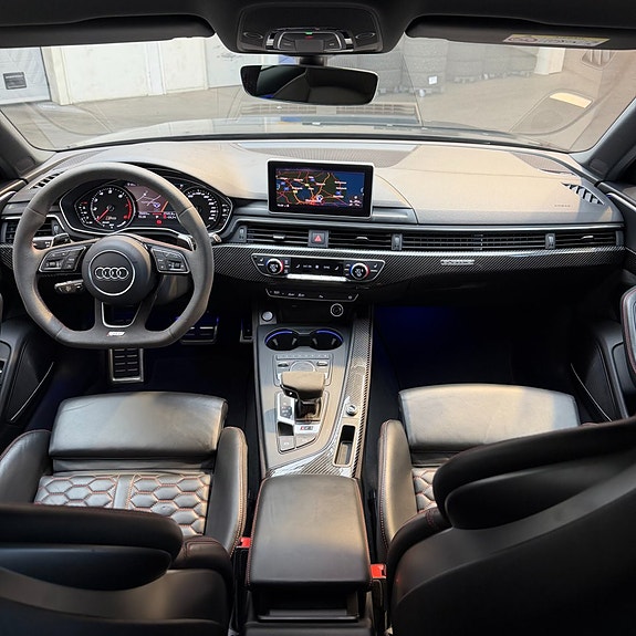 Audi RS4 10 of 13