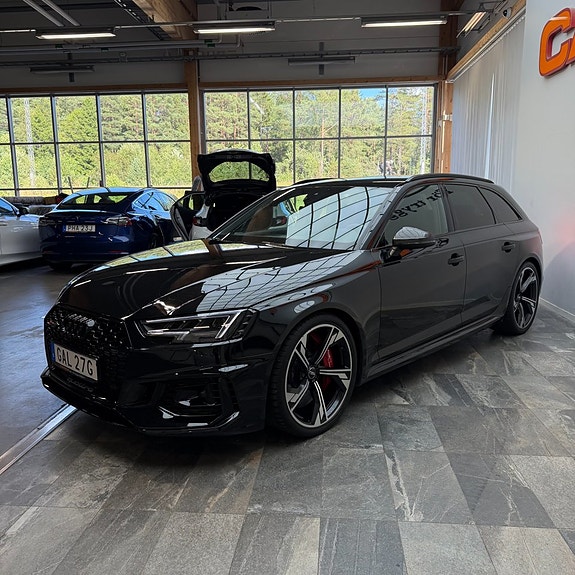 Audi RS4 5 of 13
