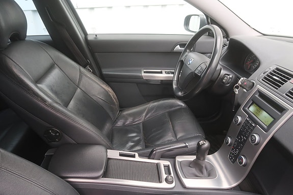 Volvo V50 8 of 26