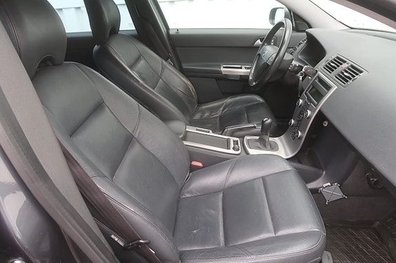Volvo V50 9 of 26