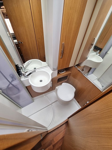 Hymer B614 SL LANG 8 of 10
