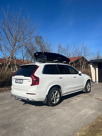 Volvo XC90 4 of 5