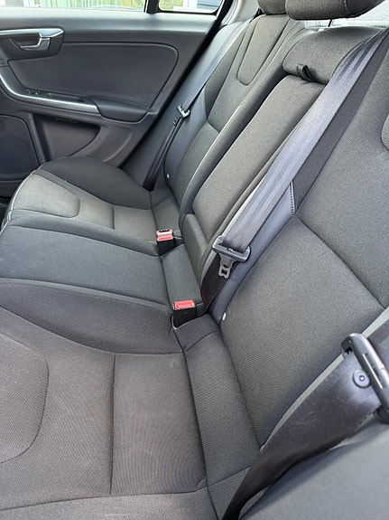Volvo S60 4 of 10