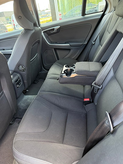 Volvo S60 6 of 10