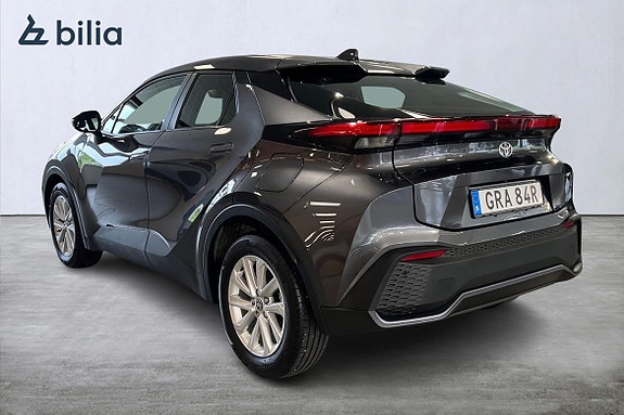 Toyota C-HR 2 of 5