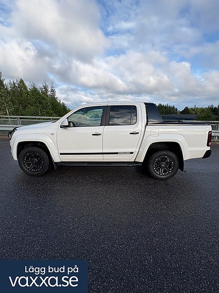 Volkswagen Amarok 3 of 5