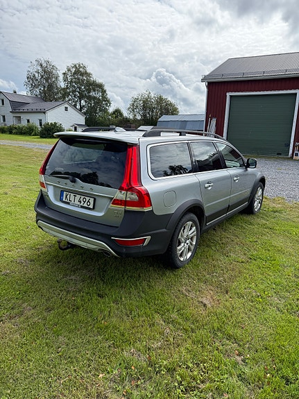 Volvo XC70 3 of 5