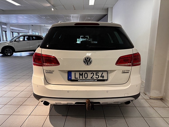 Volkswagen Passat Alltrack 5 of 5