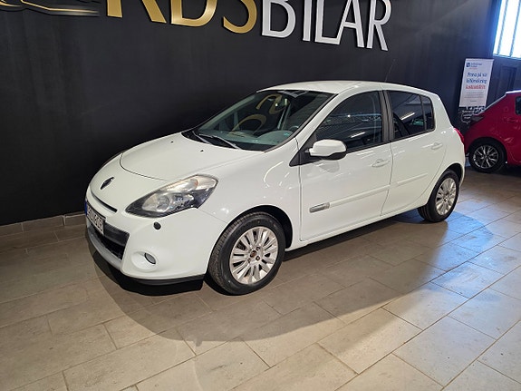 Renault Clio 2 of 5