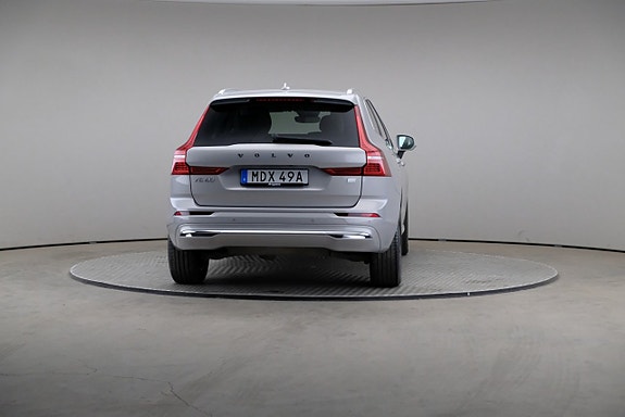 Volvo XC60 2 of 3