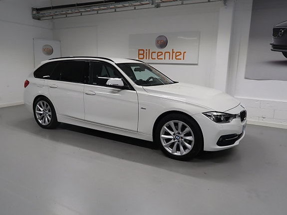BMW 318d 4 of 5
