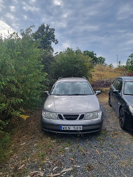 Saab 9-5 2 of 3
