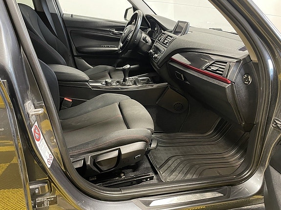 BMW 118d 25 of 28