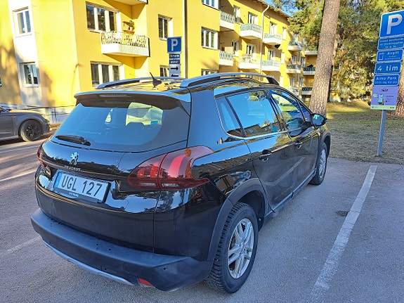 Peugeot 2008 4 of 5