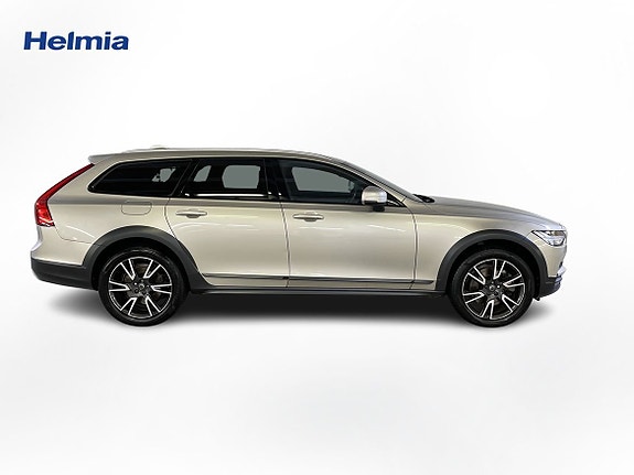 Volvo V90 Cross Country 4 of 5