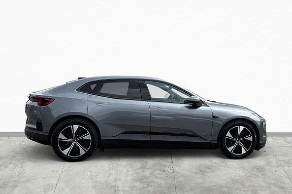 Polestar 4 4 of 16