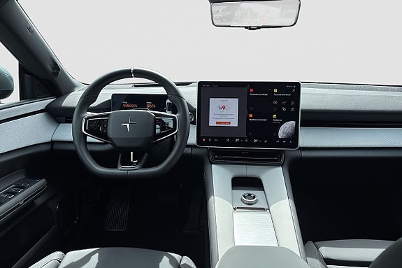 Polestar 4 13 of 16