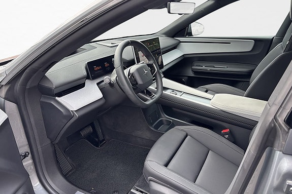 Polestar 4 11 of 16