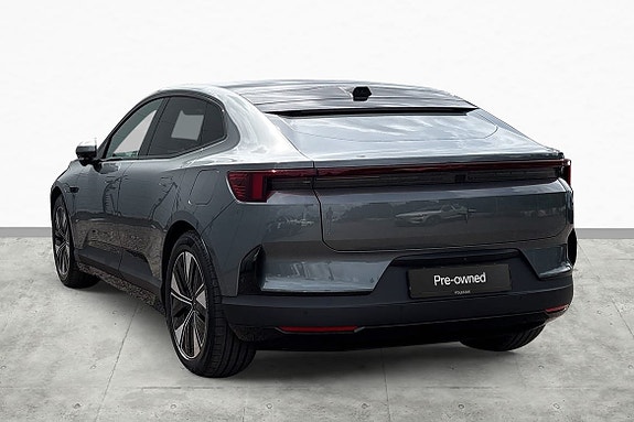 Polestar 4 8 of 16