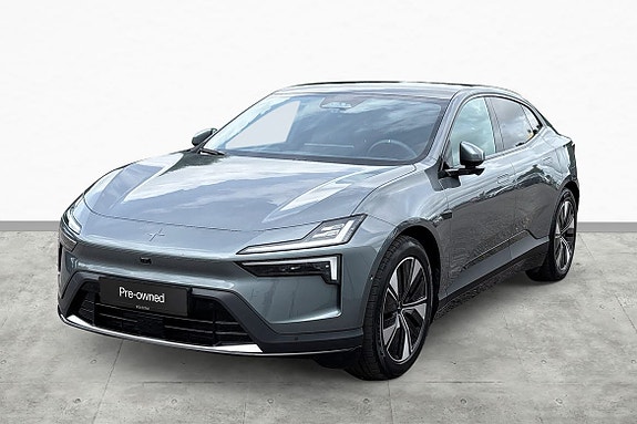 Polestar 4 7 of 16
