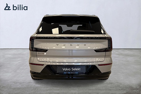 Volvo EX90 5 of 5