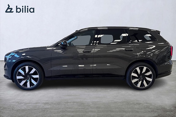 Volvo EX90 3 of 5