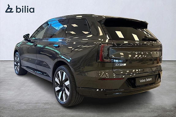 Volvo EX90 2 of 5