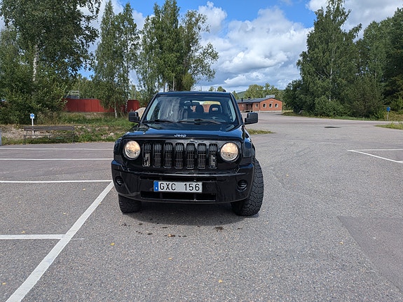 Jeep Patriot 2 of 5