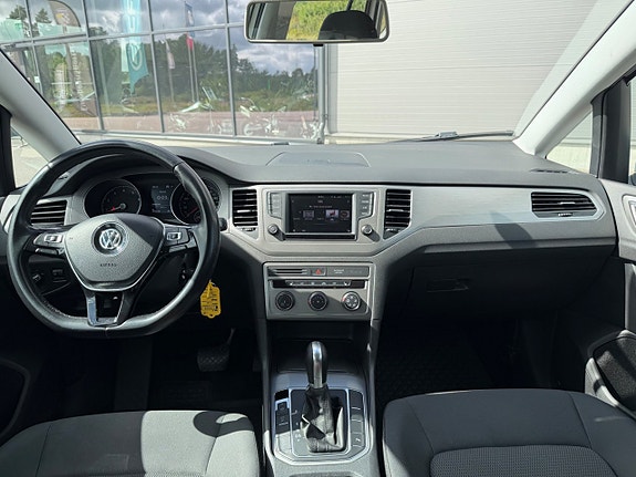 Volkswagen Golf Sportsvan 5 of 5