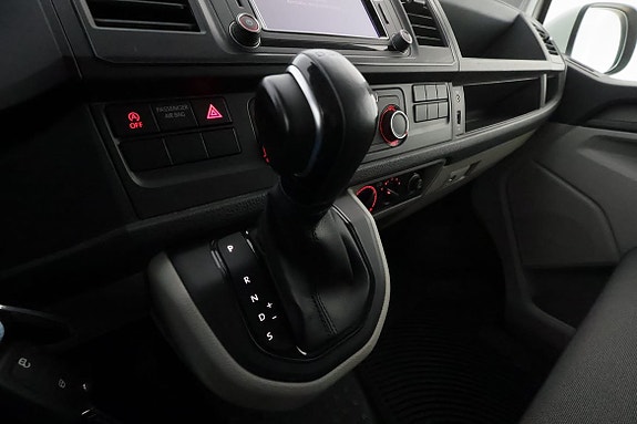 Volkswagen Transporter 19 of 23