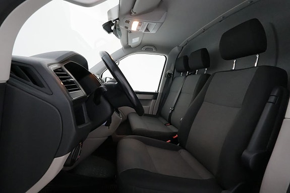 Volkswagen Transporter 10 of 23