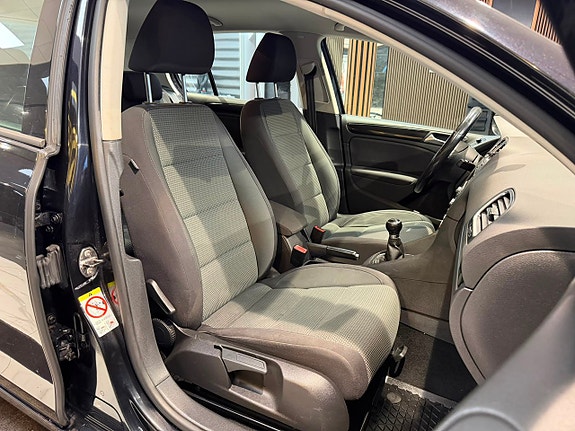 Volkswagen Golf VI 16 of 20