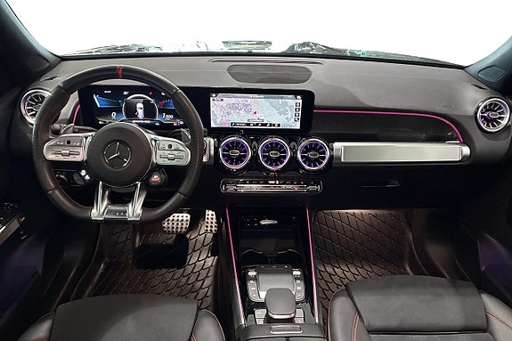 Mercedes-Benz GLB250+ 9 of 21