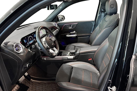 Mercedes-Benz GLB250+ 8 of 21