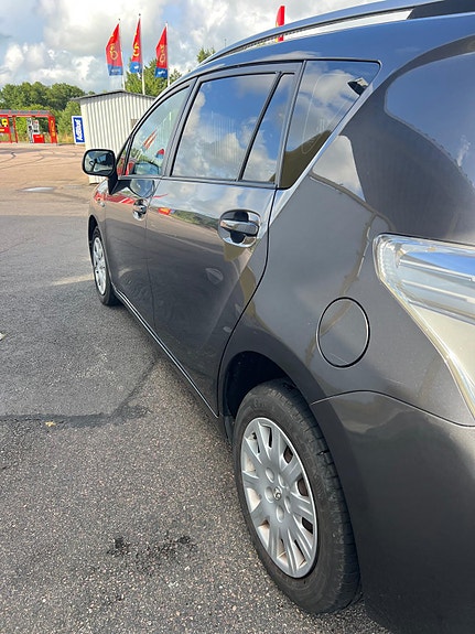 Toyota Verso 3 of 8