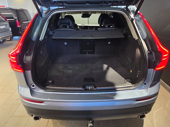 Volvo XC60 16 of 16