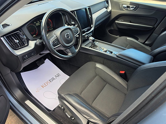 Volvo XC60 9 of 16