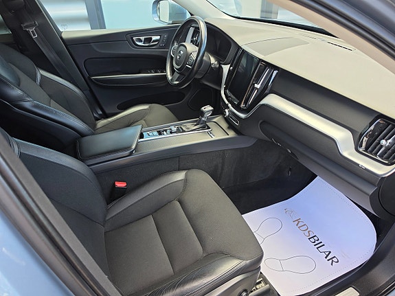 Volvo XC60 7 of 16