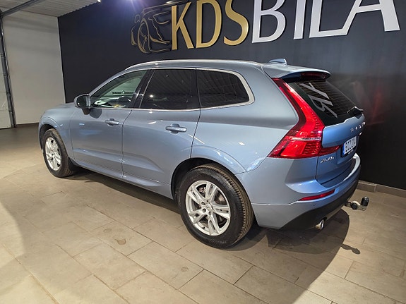 Volvo XC60 3 of 5