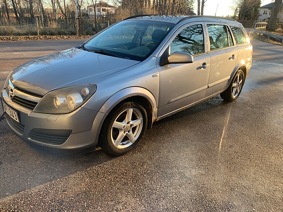 Opel Astra 2 of 2