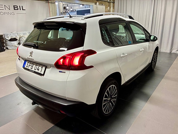 Peugeot 2008 4 of 5