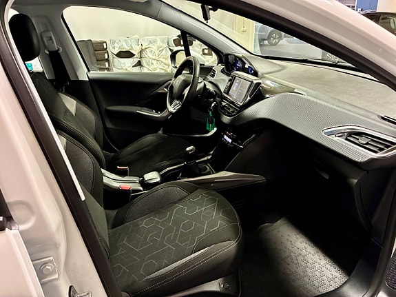Peugeot 2008 12 of 13