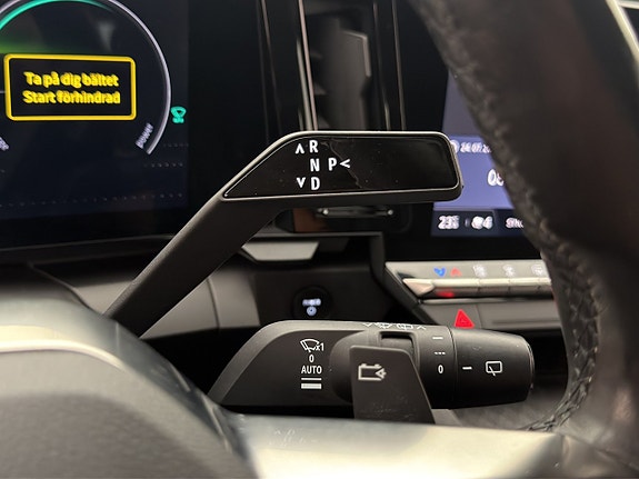 Renault Megane E-Tech 17 of 30