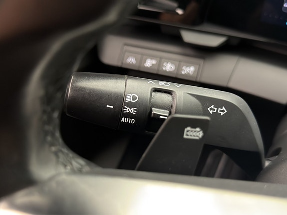 Renault Megane E-Tech 13 of 30