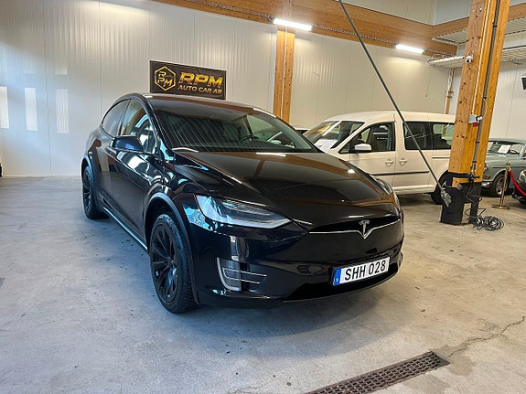 Tesla Model X 5 of 23